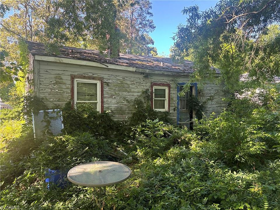 1st image of 307 Herbin Hts