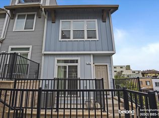 19 Hibiscus Ct, Daly City, CA 94014