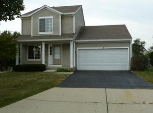 5 Frederick Ct, South Elgin, IL 60177