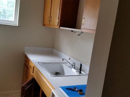 3rd image of 27850 Euclid Ave APT 7