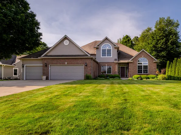 1982 Hidden Pines Trl, Stevensville, MI 49127