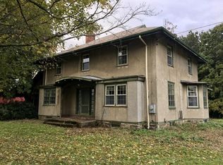 4 Wells Cross Rd, Deerfield, MA 01342