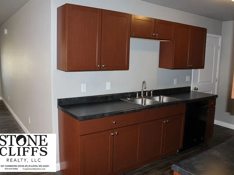 1289 Commons Loop — Photo 4
