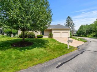 7 Saint Andrews Dr, Bedford, NH 03110