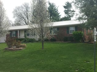 951 Brookhaven Dr, Frankfort, KY 40601