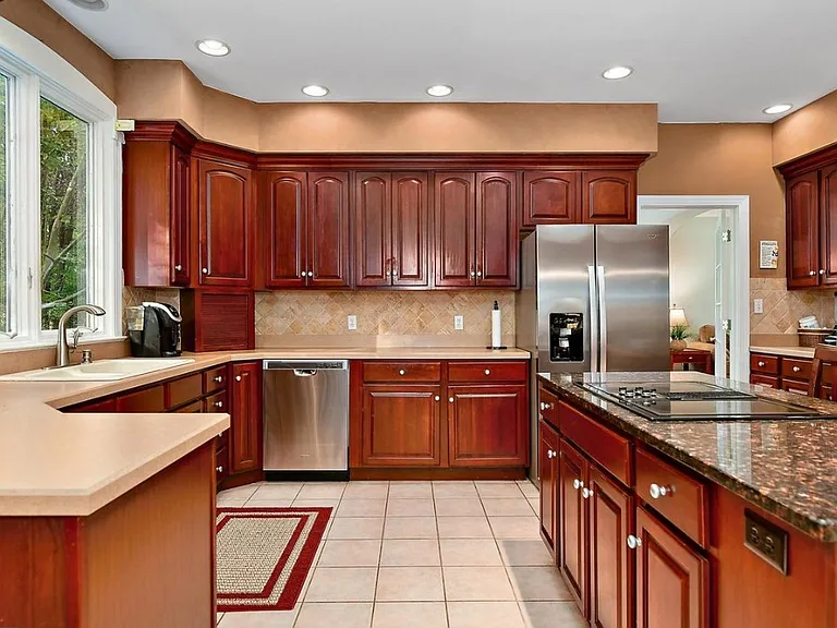 5564 King Stuart Dr — Photo 5