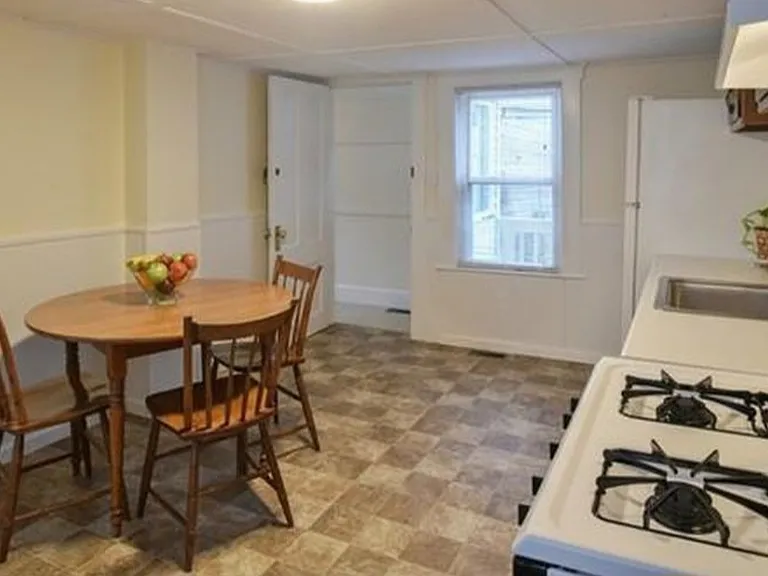 22 Charnock St #1 — Photo 3