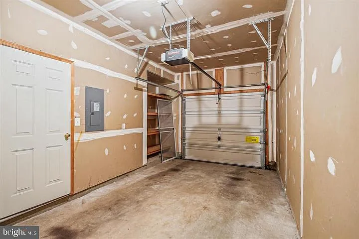 206 Heathwalk St #B — Photo 19