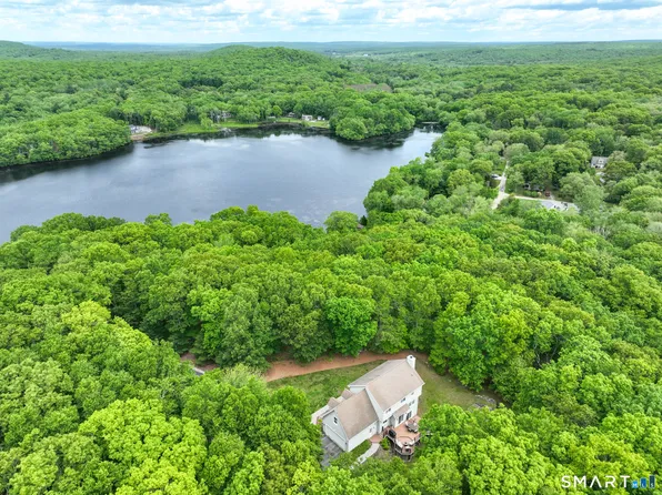 120 Lakeside Drive, North Stonington, CT 06359