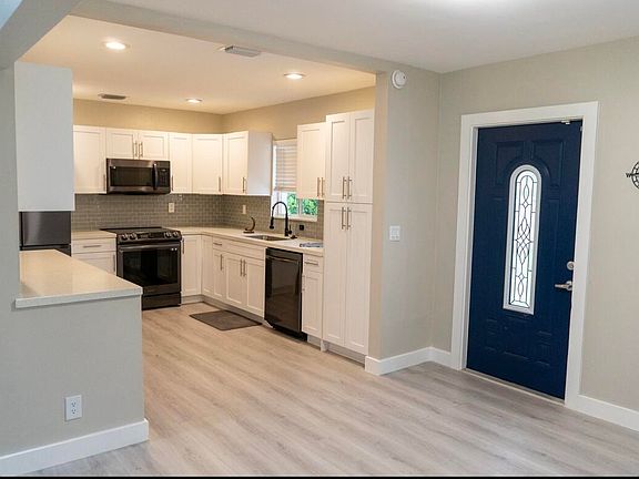 2nd image of 4665 Evans Lane