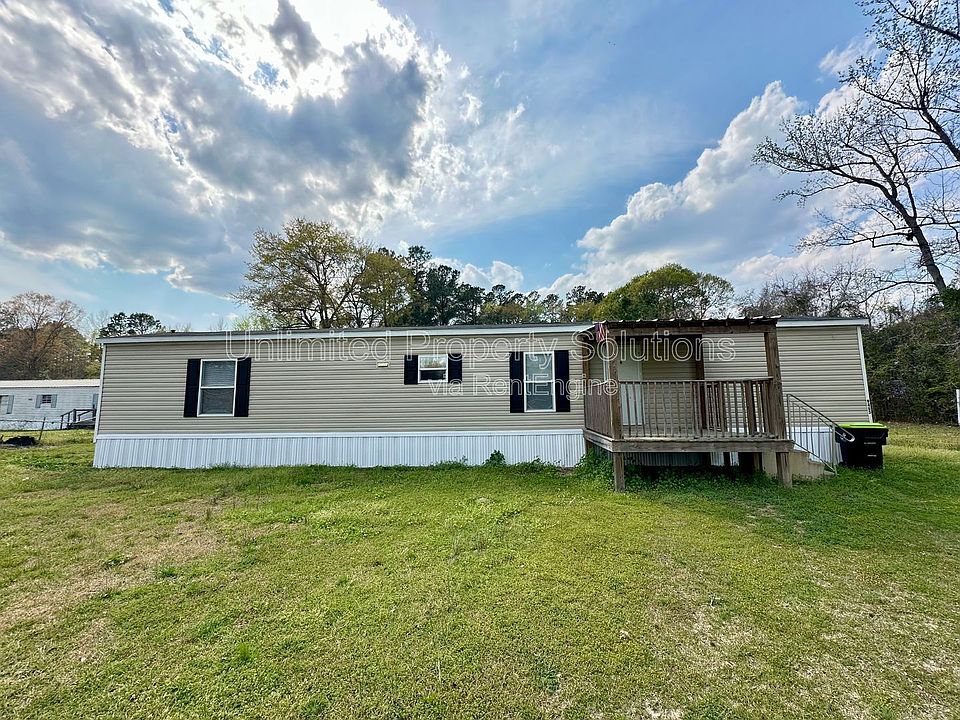 1st image of 9465 Sarah Ln NE