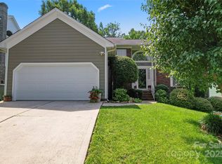 10043 Elsenham Ln, Charlotte, NC 28269