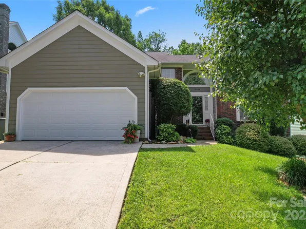 10043 Elsenham Ln, Charlotte, NC 28269