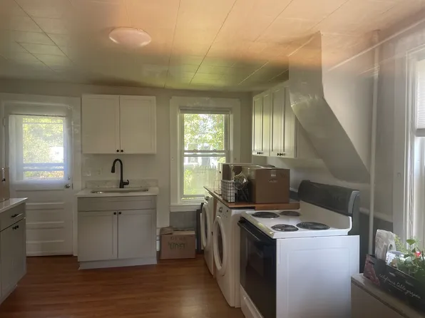 39 Maple St APT A, Winooski, VT 05404