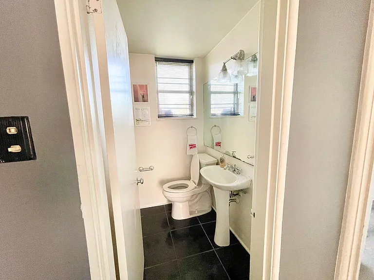 1 Virginia Ln — Photo 13