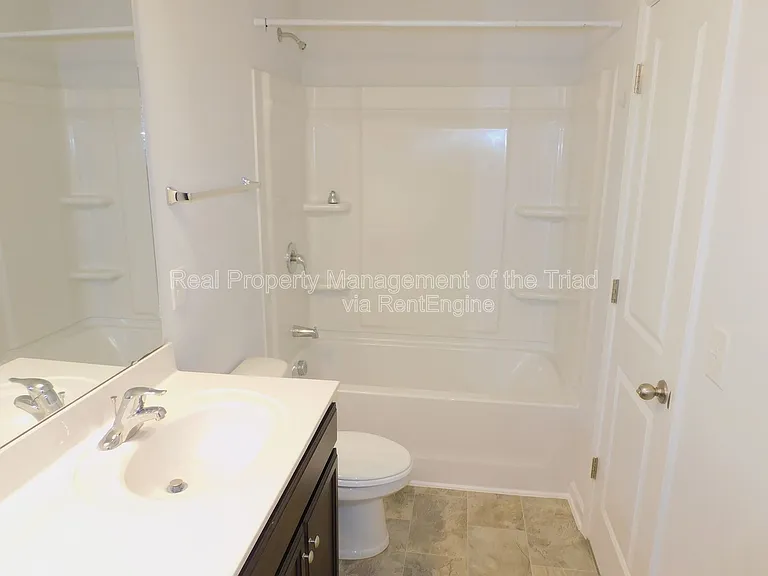 390 Spaulding St — Photo 18