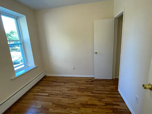 Rented by Fifth & Forever LLC | media 37