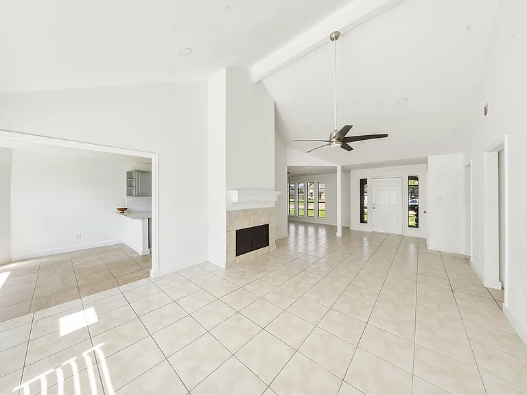 19519 Mallard Lake Ln — Photo 4