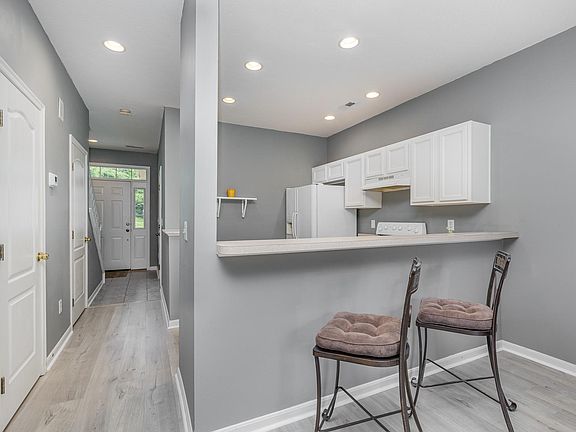 3rd image of 4028 Spanish Bay Dr