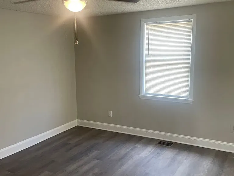4509 Lansing Dr — Photo 3