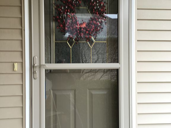 NEWER STRM DR-PULL SCREEN