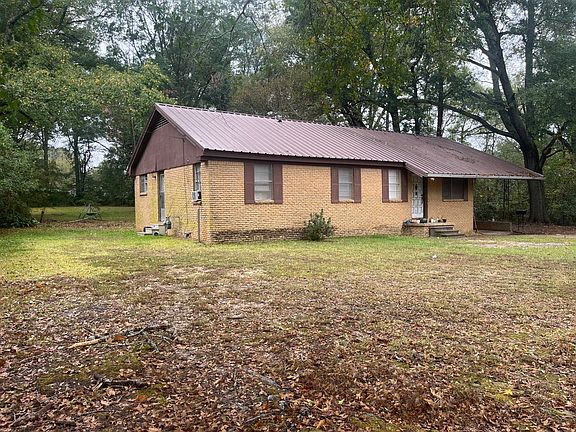 3rd image of 200 Kavanaugh St
