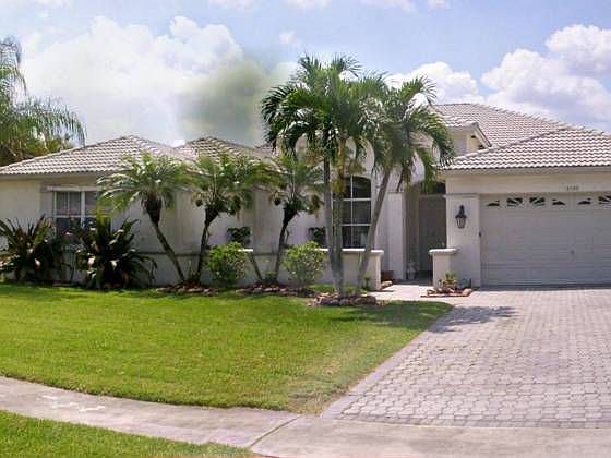 2nd image of 18599 Ocean Mist Dr