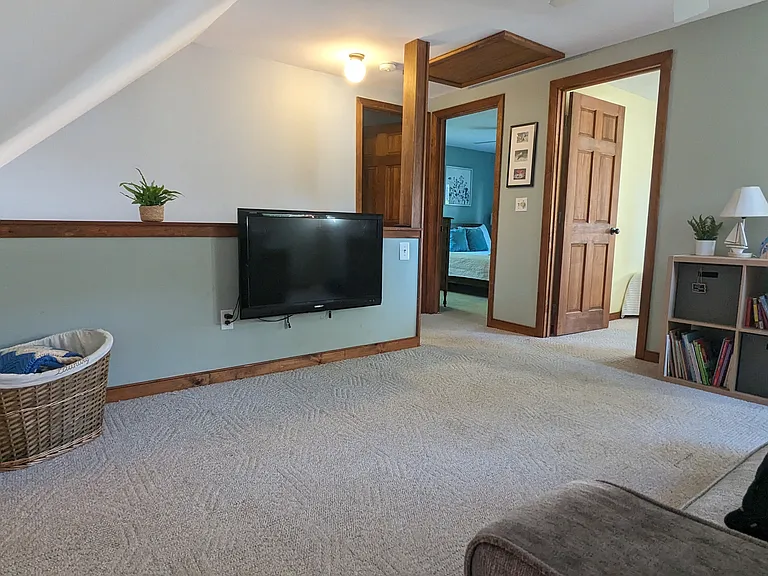 18 Chamberlain Ct — Photo 32