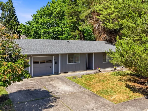 815 SE Naomi Way, McMinnville, OR 97128