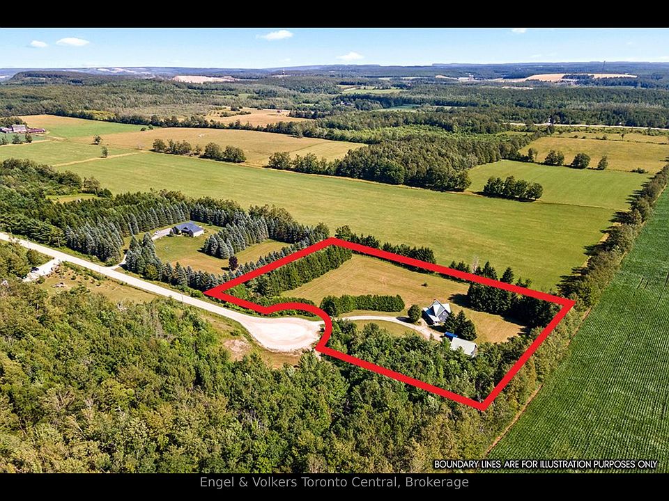 1st image of 210 Eagle Cres