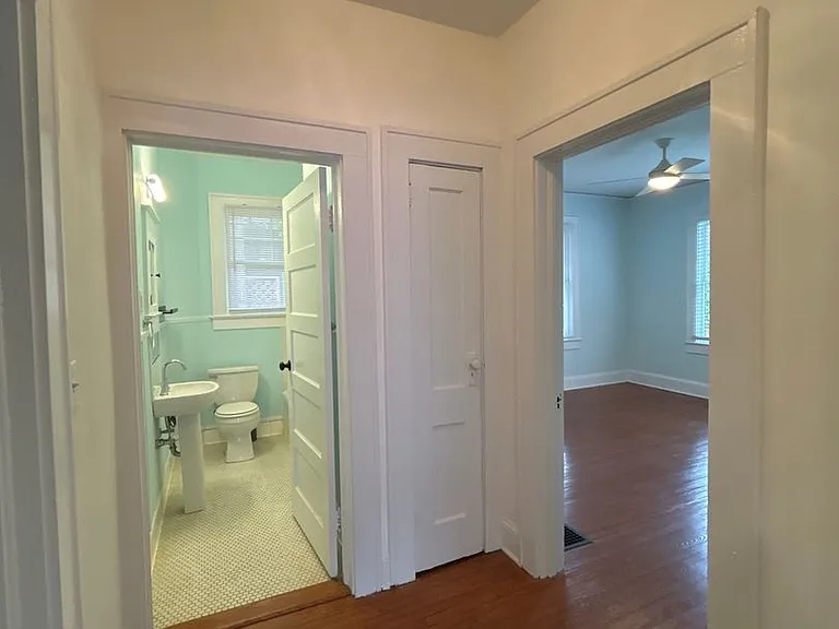 215 S Summit Ave — Photo 12