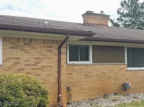 28438 San Marino Dr, Southfield, MI 48034