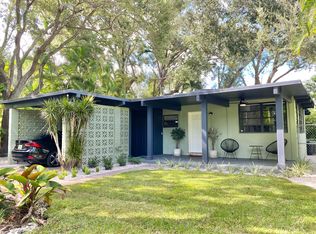6861 SW 77th Ter, South Miami, FL 33143