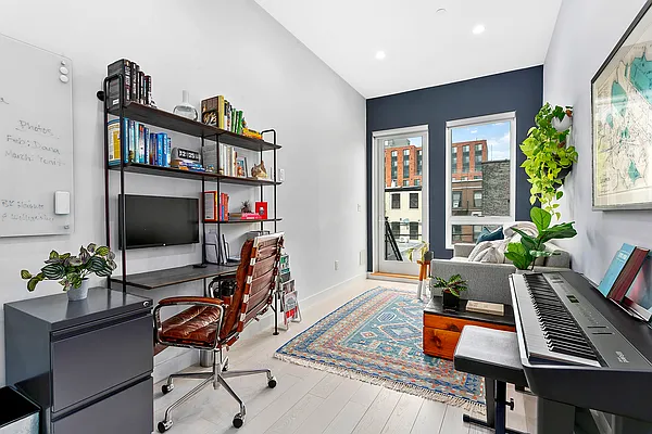 Sold by Compass | media 18