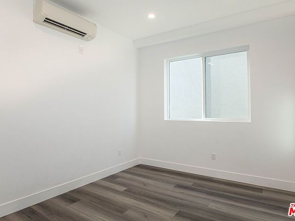 5th image of 525 N Normandie Ave #529
