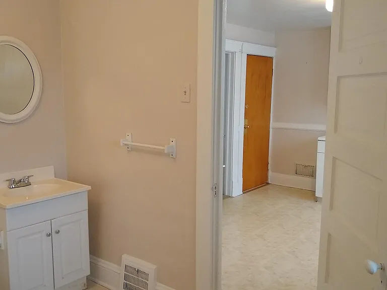 1612 Newman Ave #4 — Photo 6
