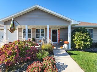 2270 Lensmire Ln, Waupaca, WI 54981
