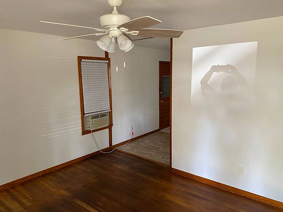 5th image of 214 Drinkard St