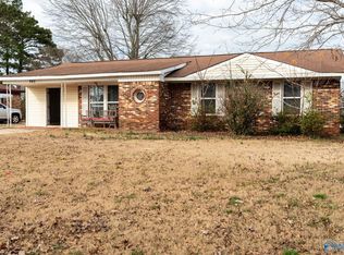 945 Spring Ct SW, Decatur, AL 35603