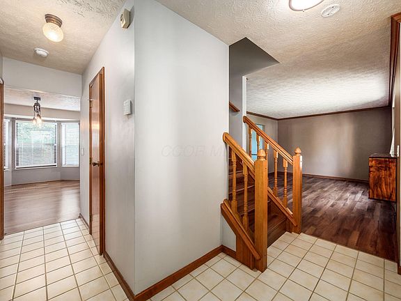 3rd image of 1505 Eastmeadow Pl