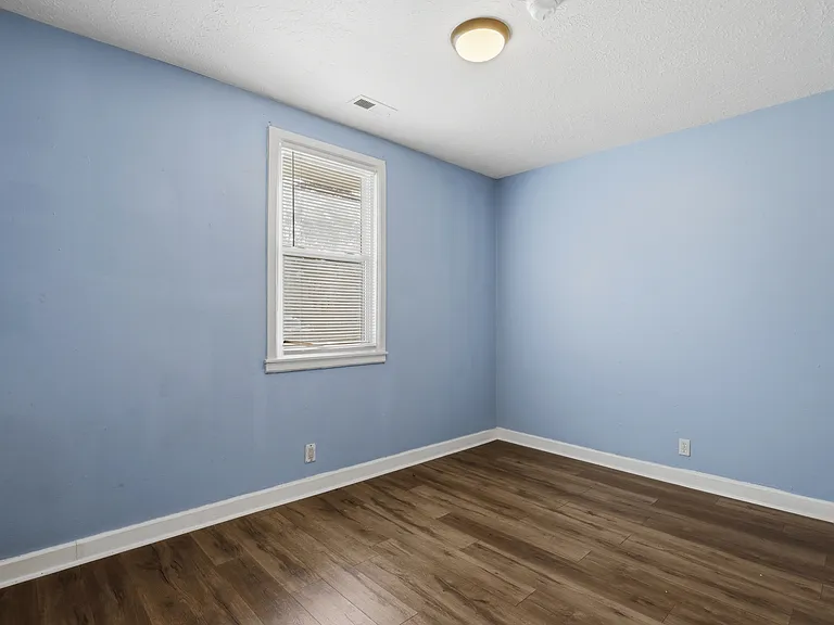 611 Forest Knolls Rd — Photo 12