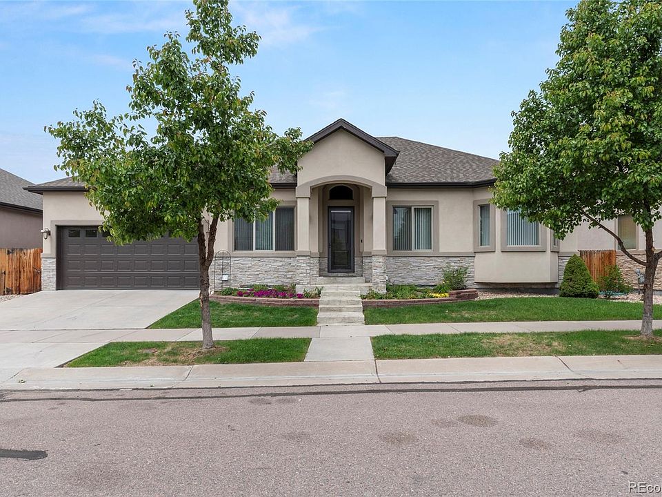 1st image of 1131 S Balsam Court