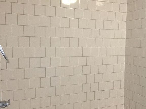 3rd image of 2447 N Rockwell St #Basement