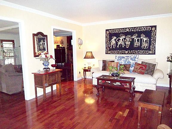 5th image of 5526 Pebble Springs Dr