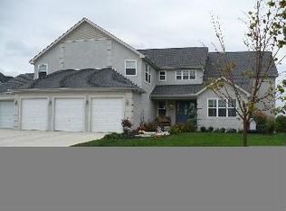 4938 Amber Ln, Dublin, OH 43016