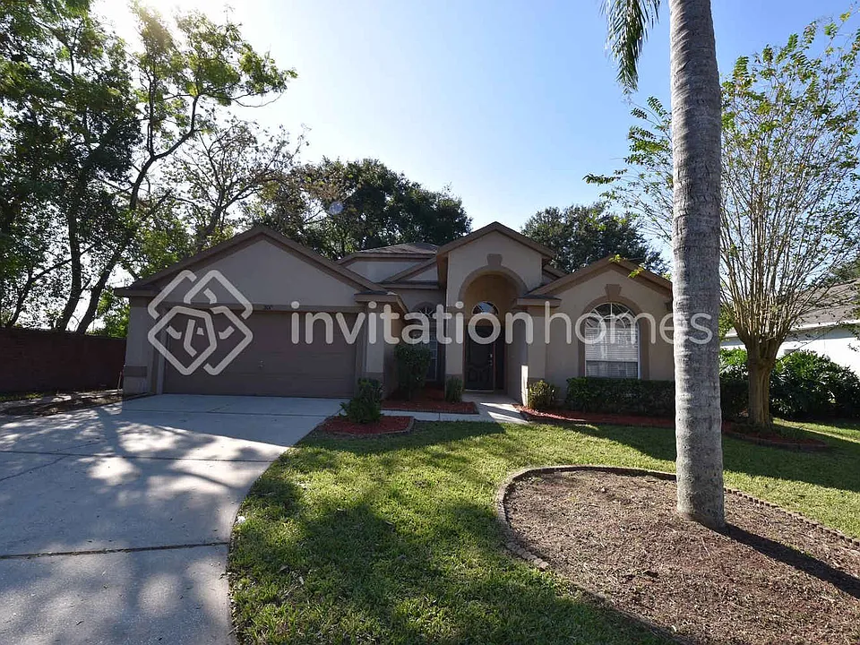 300 Balogh Pl