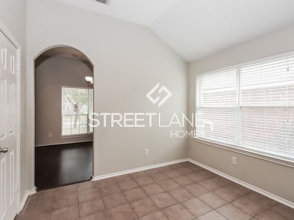 5th image of 7314 Chasegrove Ln