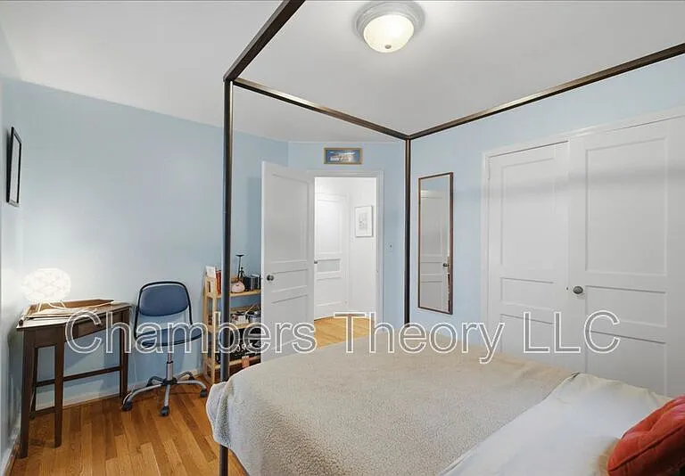 912 N Lexington St — Photo 21