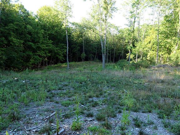 5th image of Rivercrest Rd