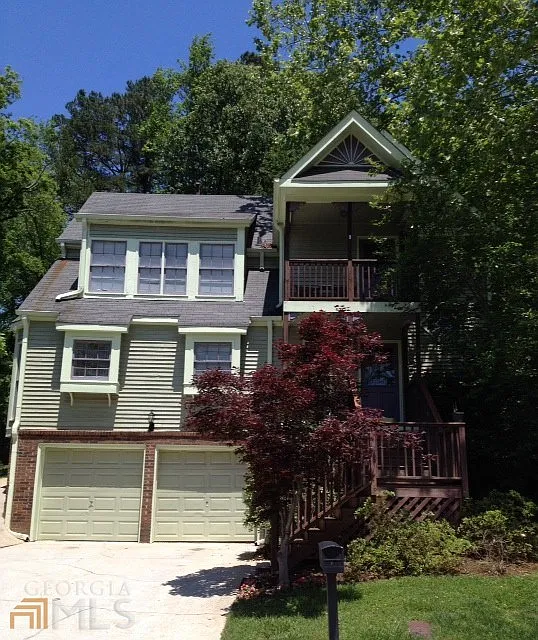 1412 Briers Dr photo 1